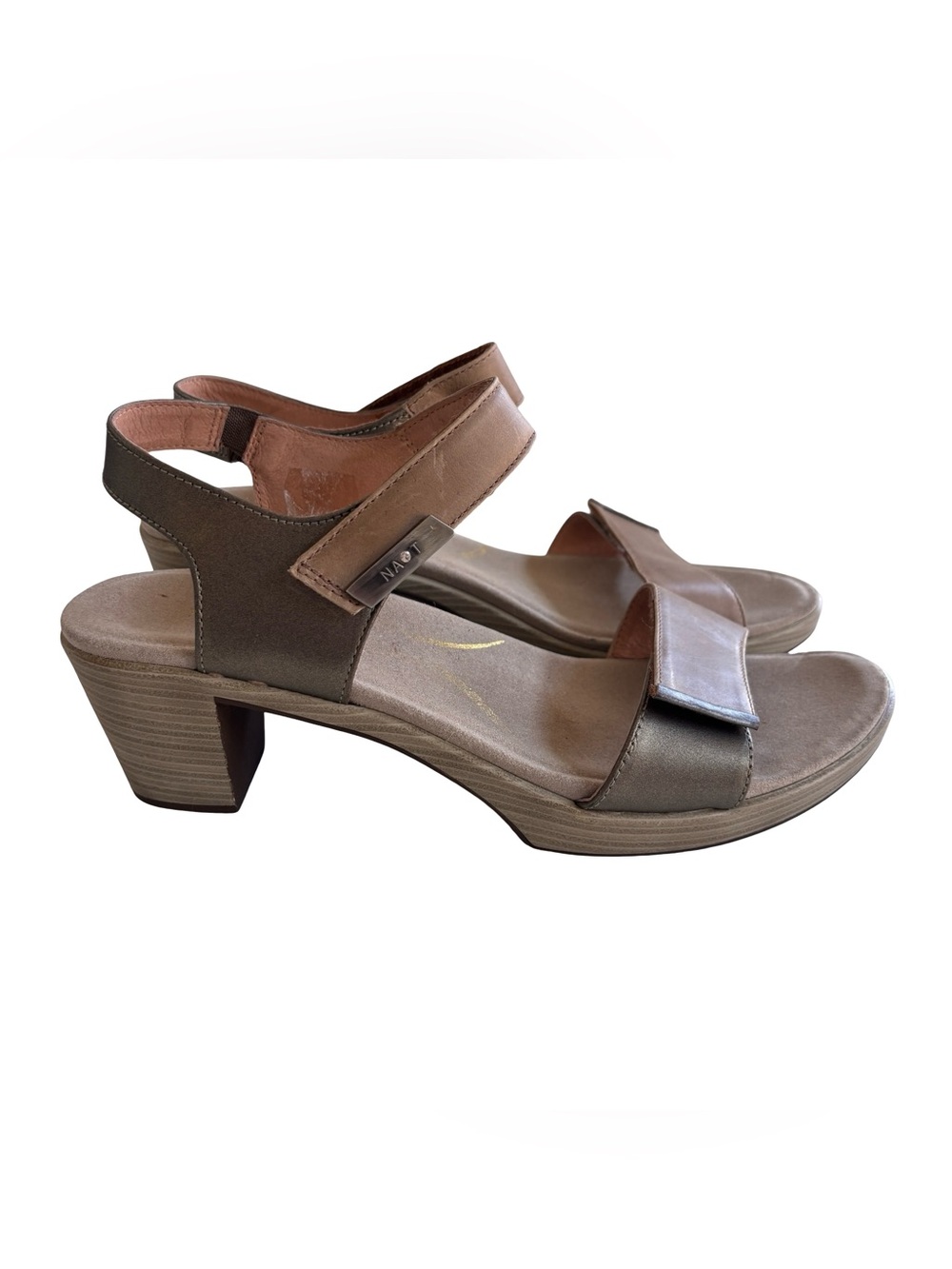 Naot Women’s Tan/Silver Leather Heels Sz 42